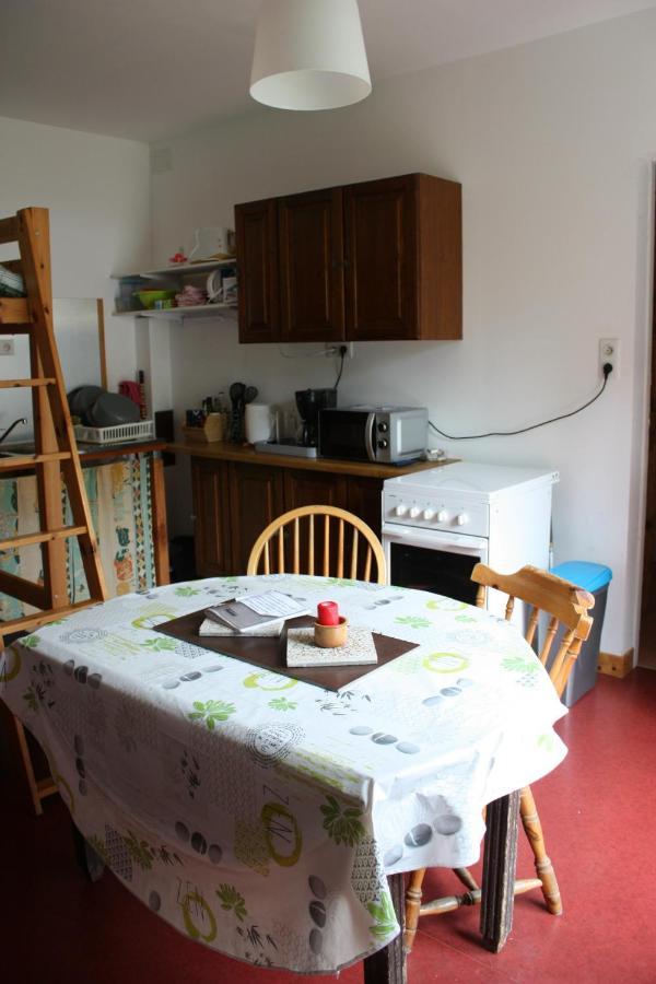 Petit Studio, Bien Equipe, A La Campagne Marcoux  Bagian luar foto
